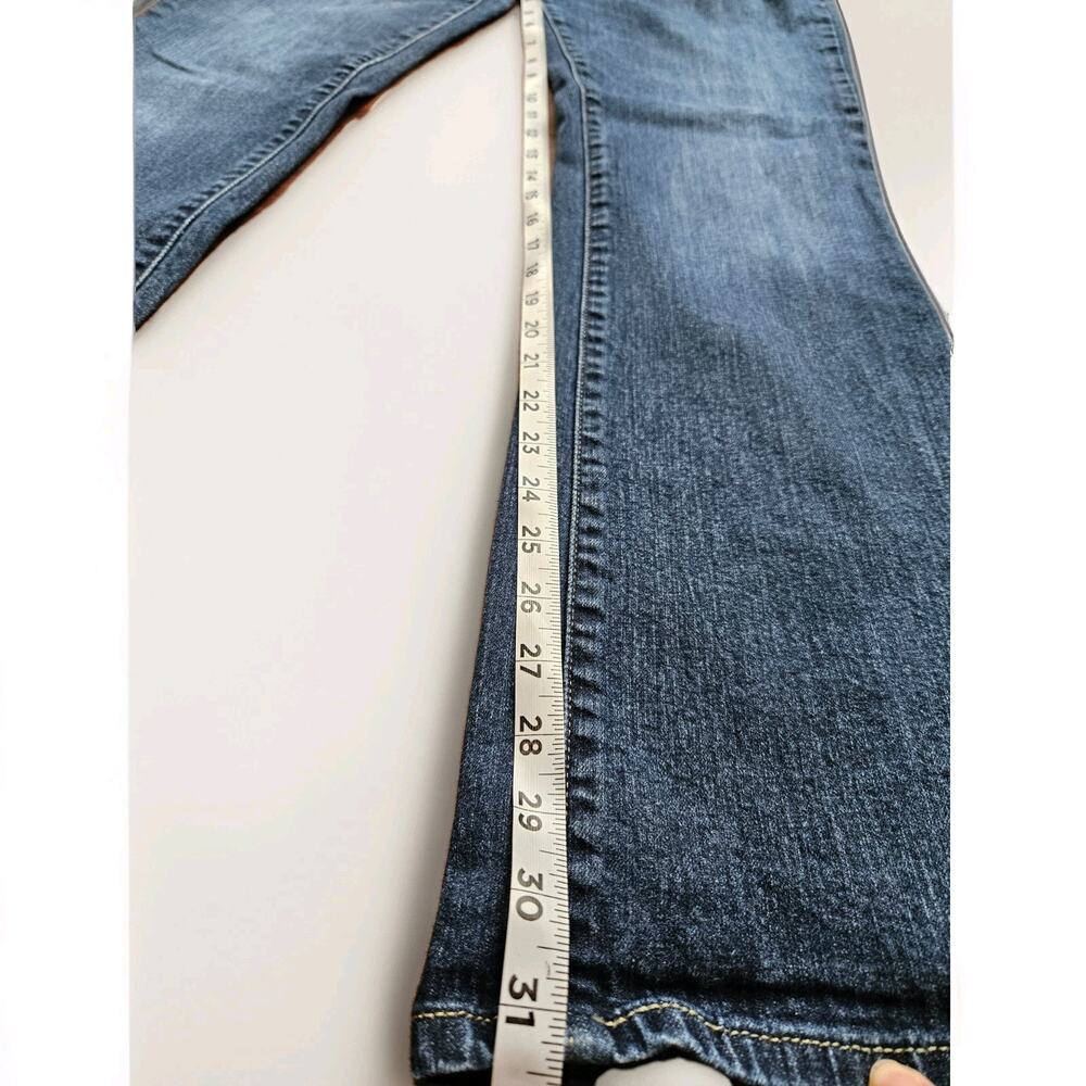 Levi's Women's Bootcut Denim Blue Jeans w Studded Flap Pockets sz 12L - Picture 10 of 10